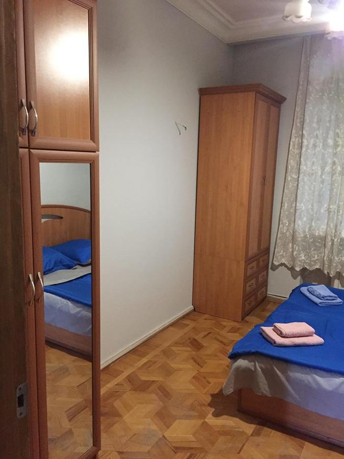 Apartment On Republic Square Erivan Exterior foto